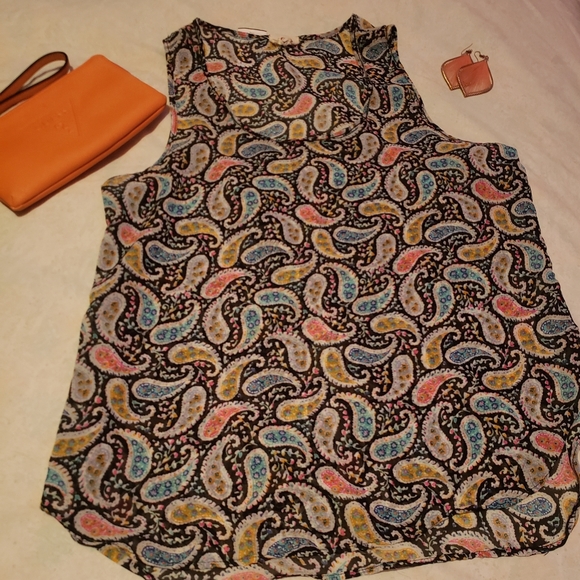 Paisley Sleeveless Blouse - Picture 2 of 3